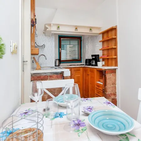 Stella Marina Sea View Free Parking * 로비니